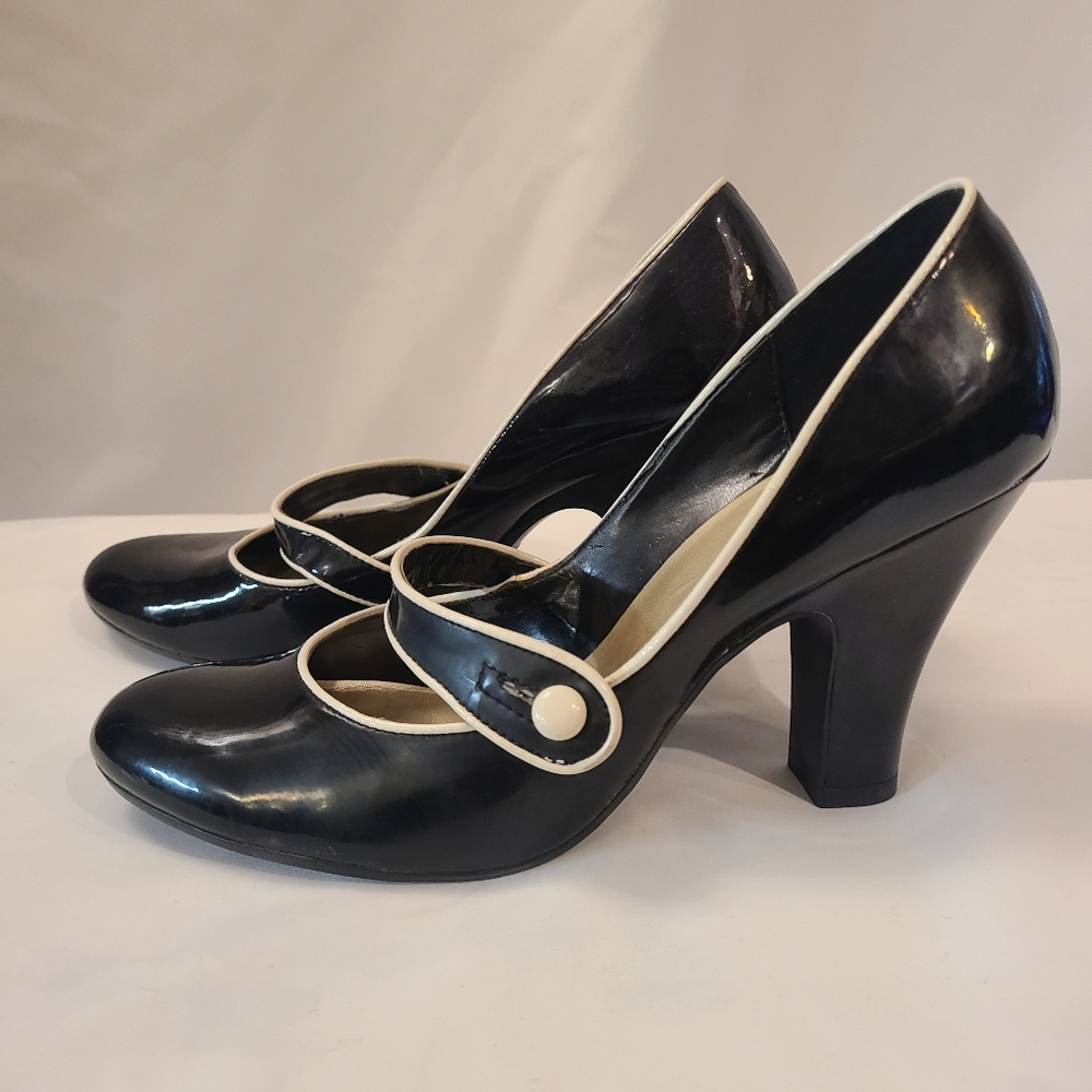 Fioni black patent heels